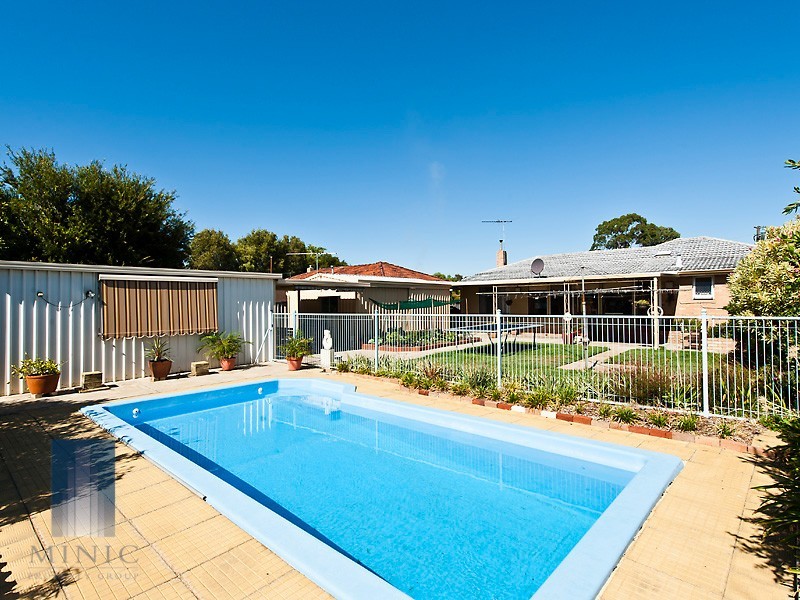 8 Wilpon Street, Beckenham WA 6107