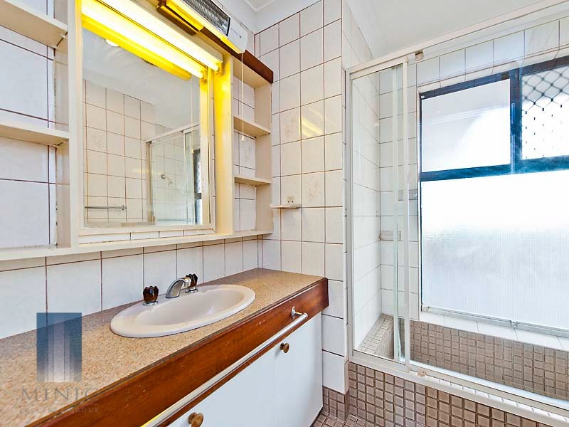 100 Vellgrove Avenue, Parkwood WA 6147