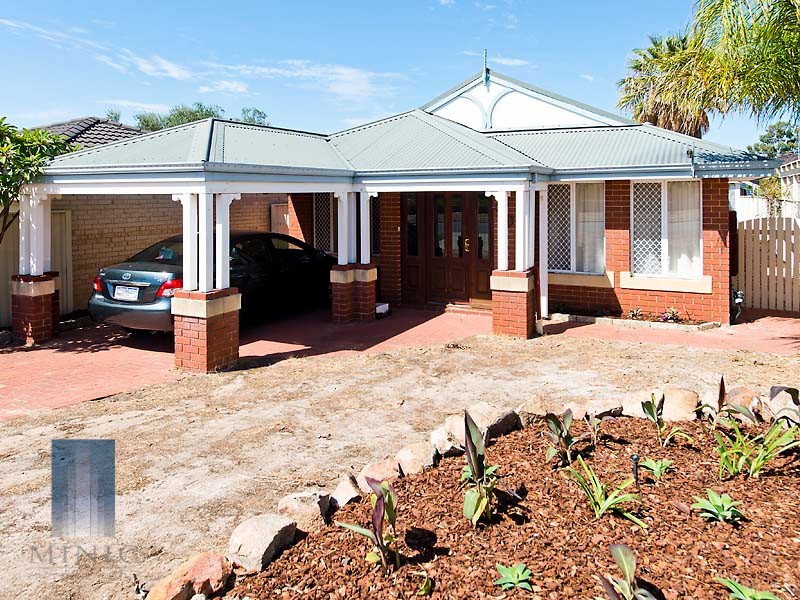 30 Andrews Road, Wilson WA 6107