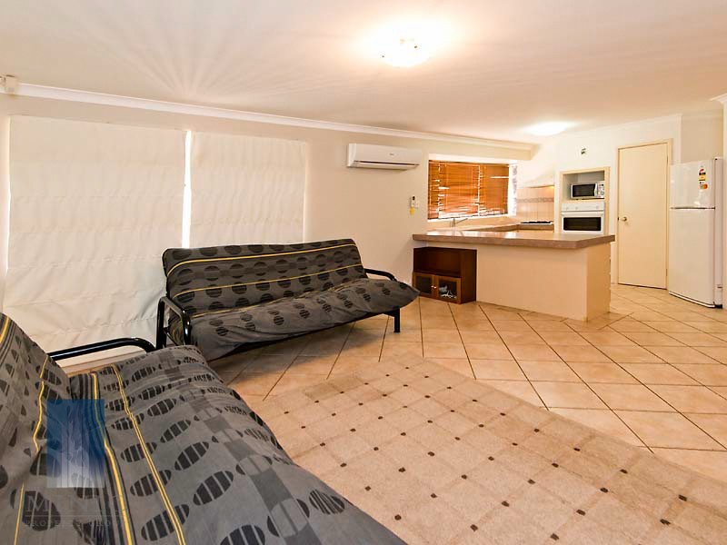 30 Andrews Road, Wilson WA 6107