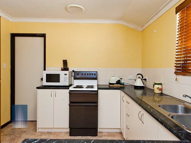 7 Ashburton Drive, Gosnells WA 6110