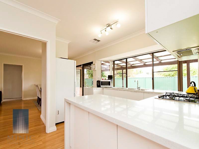 12A Lansby Court, Riverton WA 6148