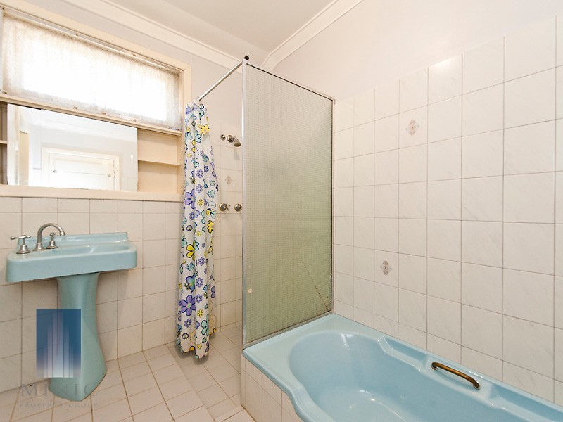 17 Jenever Place, Bentley WA 6102