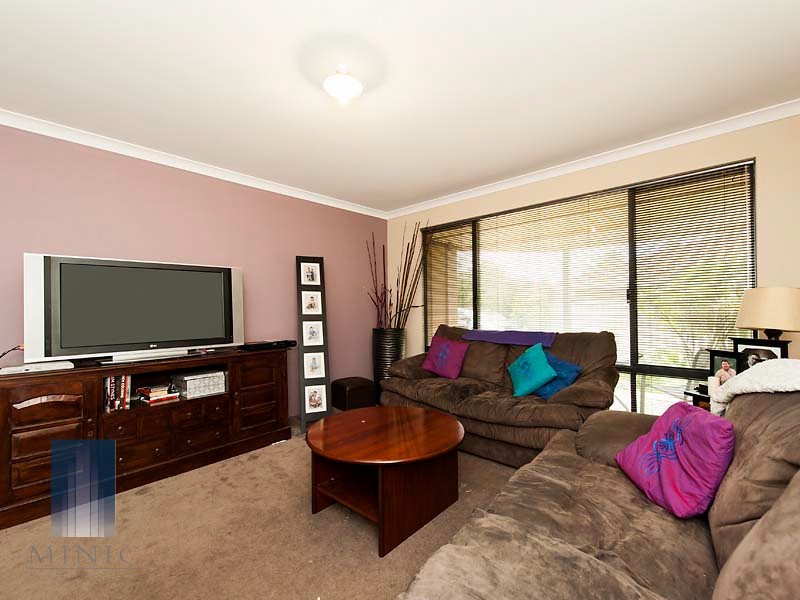 6 Hadzy Court, Gosnells WA 6110