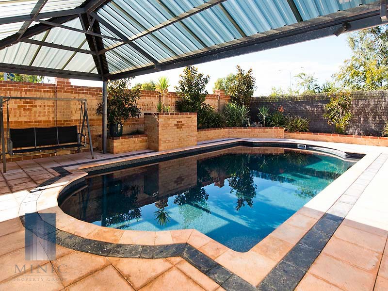 28 Woodside Loop, Beckenham WA 6107