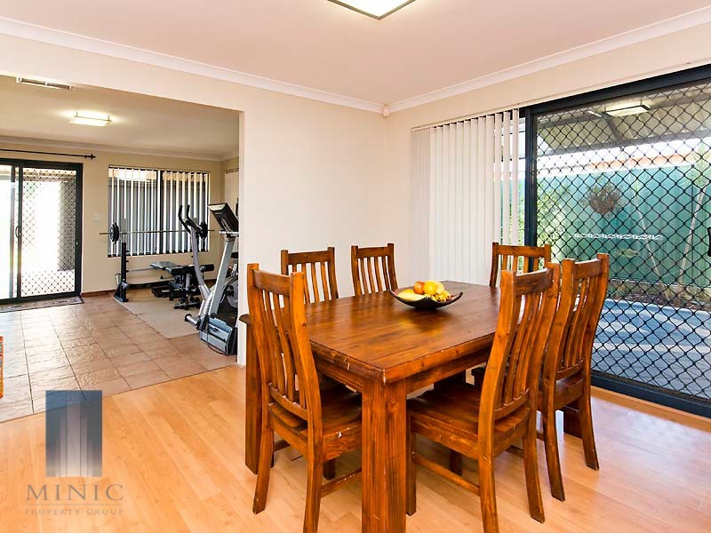 28 Woodside Loop, Beckenham WA 6107