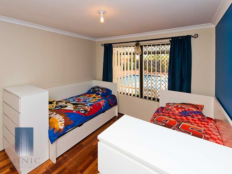 28 Woodside Loop, Beckenham WA 6107
