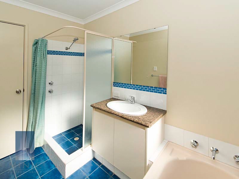 28 Woodside Loop, Beckenham WA 6107