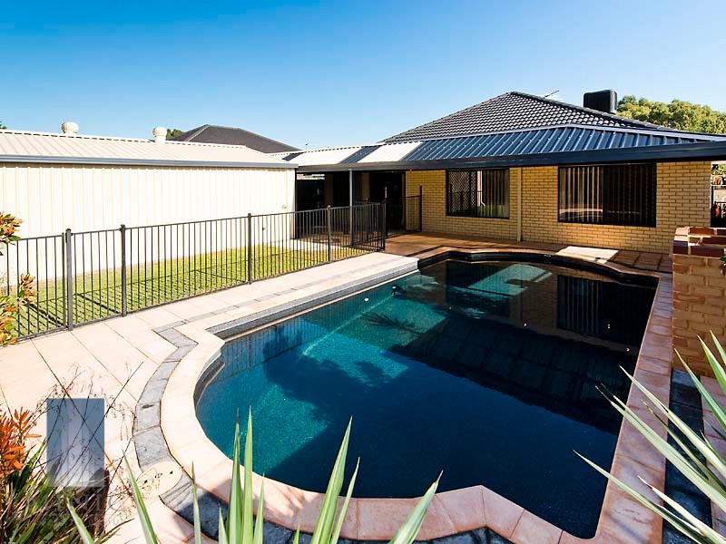 28 Woodside Loop, Beckenham WA 6107