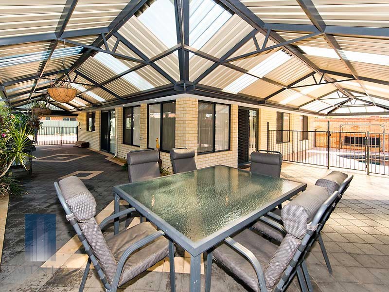 28 Woodside Loop, Beckenham WA 6107