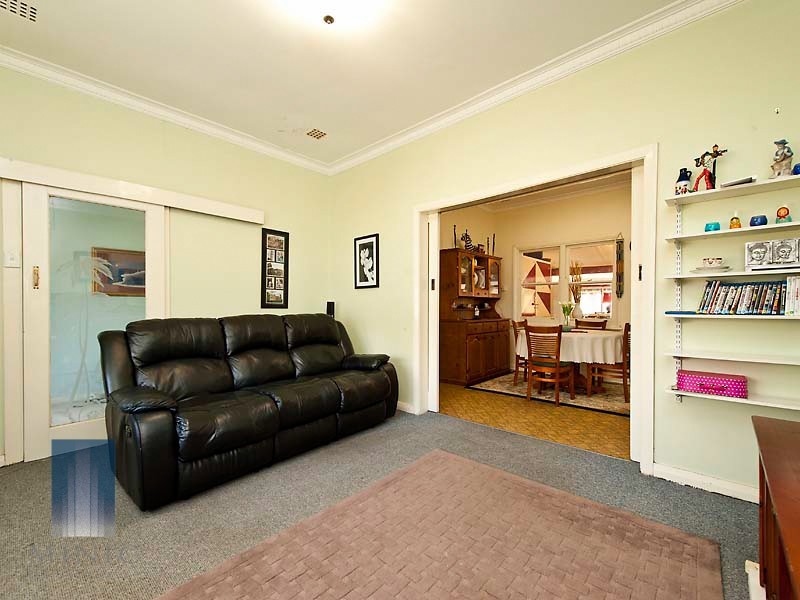 1 Jubilee Street, Beckenham WA 6107