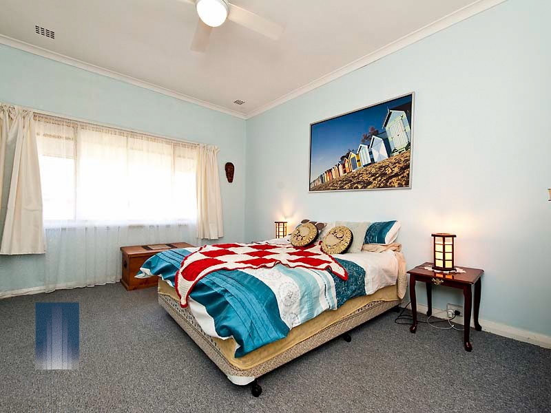 1 Jubilee Street, Beckenham WA 6107