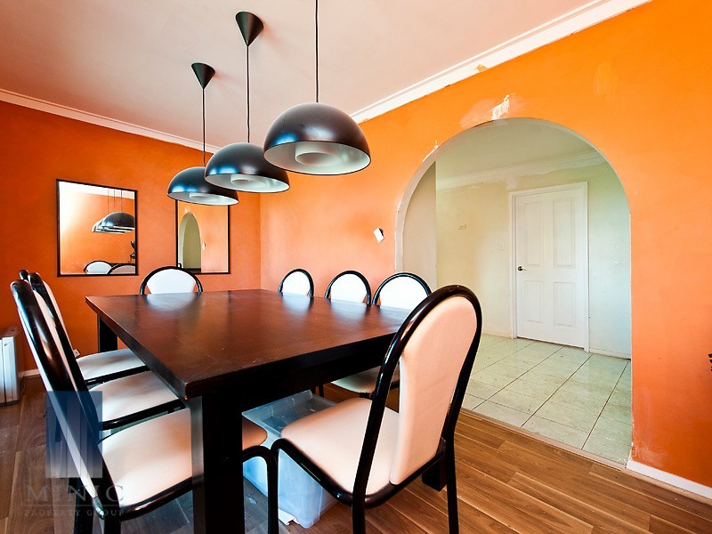 4 Bow Street, Wilson WA 6107