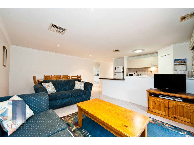 3/3 Heracles Avenue, Riverton WA 6148