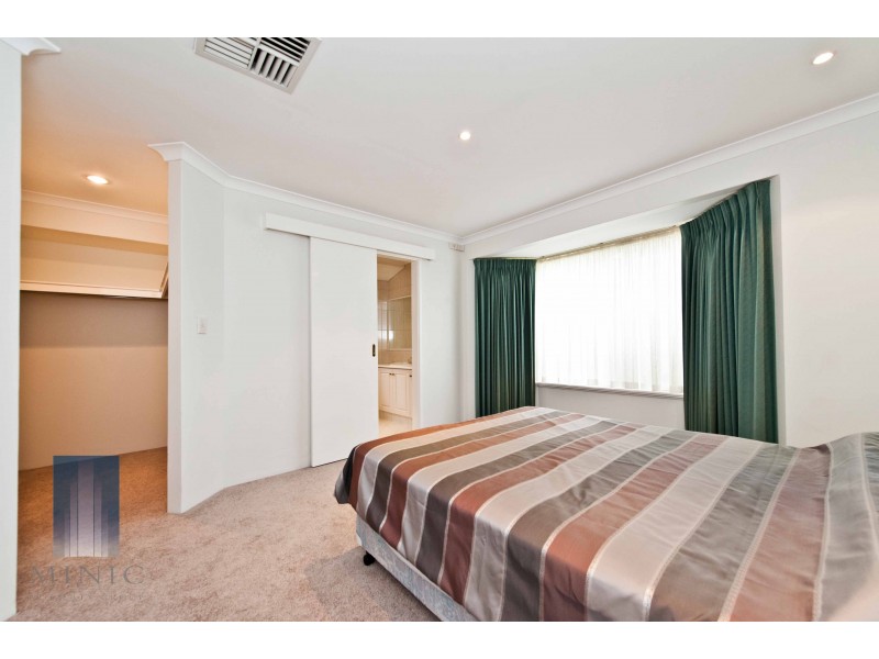 3/3 Heracles Avenue, Riverton WA 6148