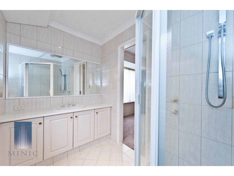 3/3 Heracles Avenue, Riverton WA 6148