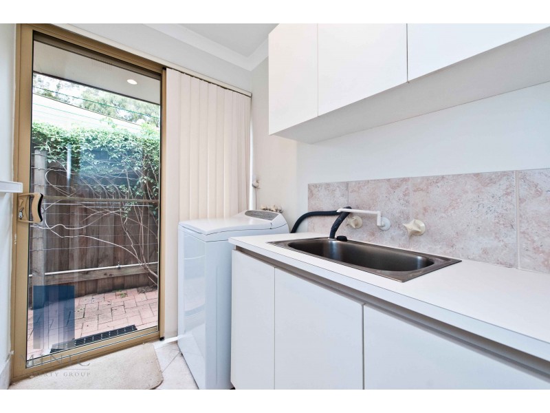 3/3 Heracles Avenue, Riverton WA 6148