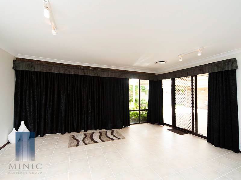 29 Hossack Avenue, Parkwood WA 6147