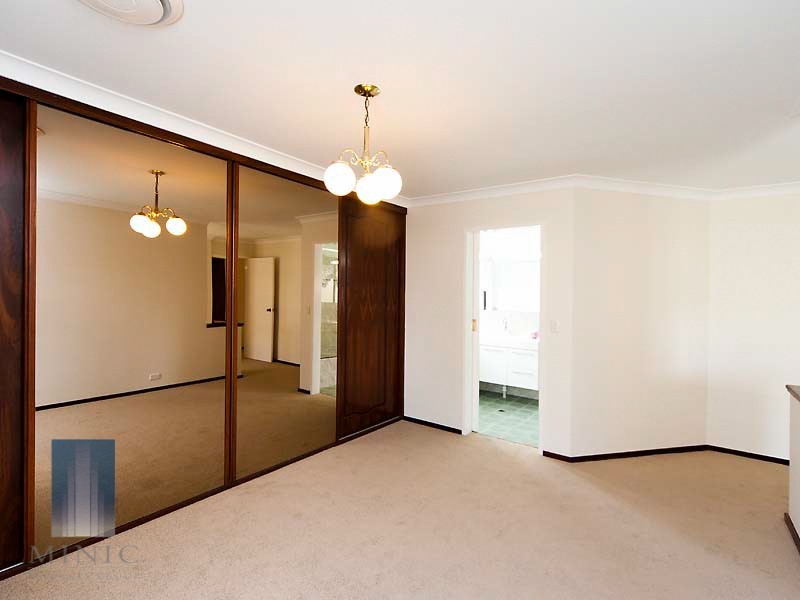 29 Hossack Avenue, Parkwood WA 6147