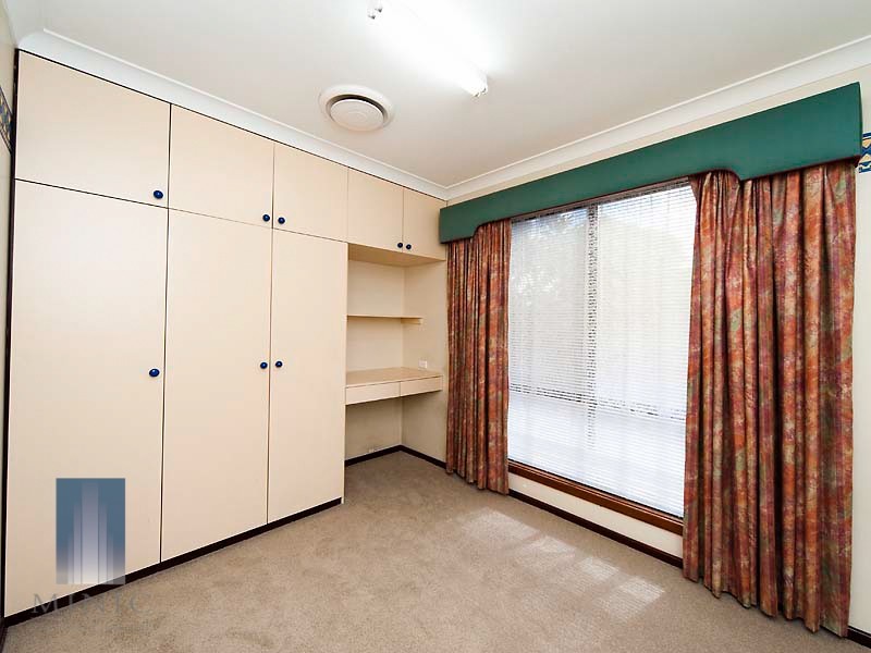 29 Hossack Avenue, Parkwood WA 6147