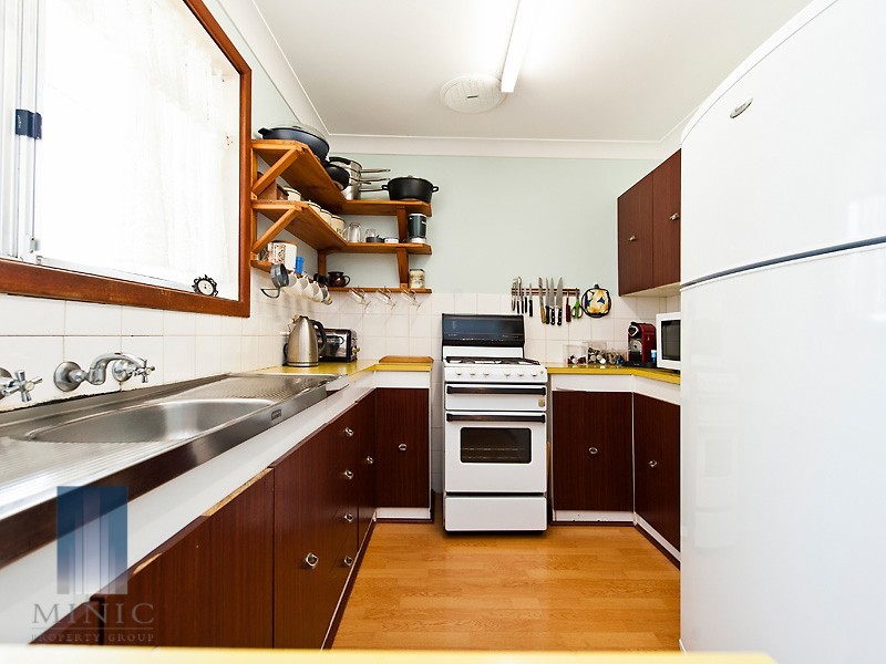 22 Gillon Street, Karawara WA 6152