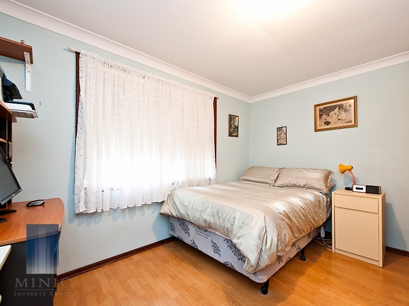 22 Gillon Street, Karawara WA 6152