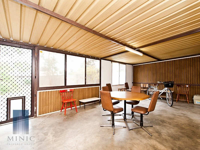 22 Gillon Street, Karawara WA 6152