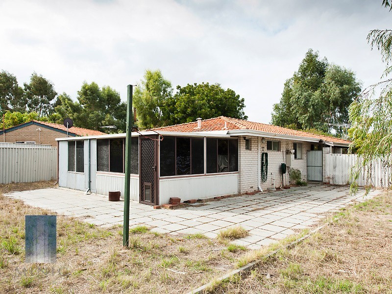 22 Gillon Street, Karawara WA 6152