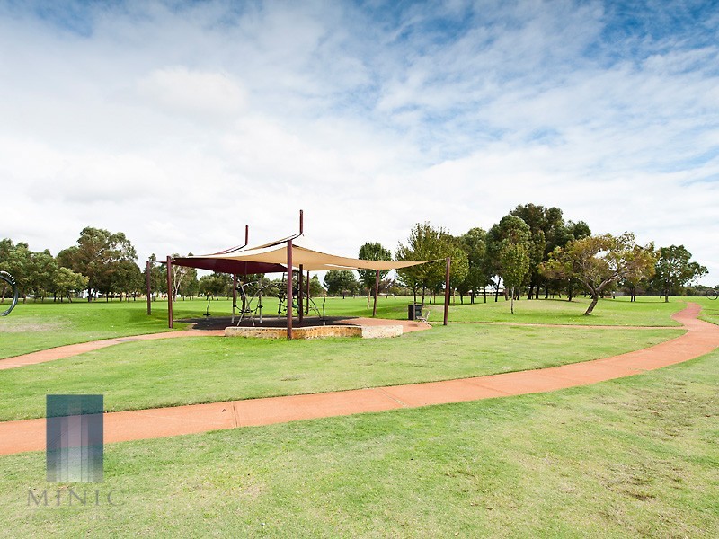 22 Gillon Street, Karawara WA 6152