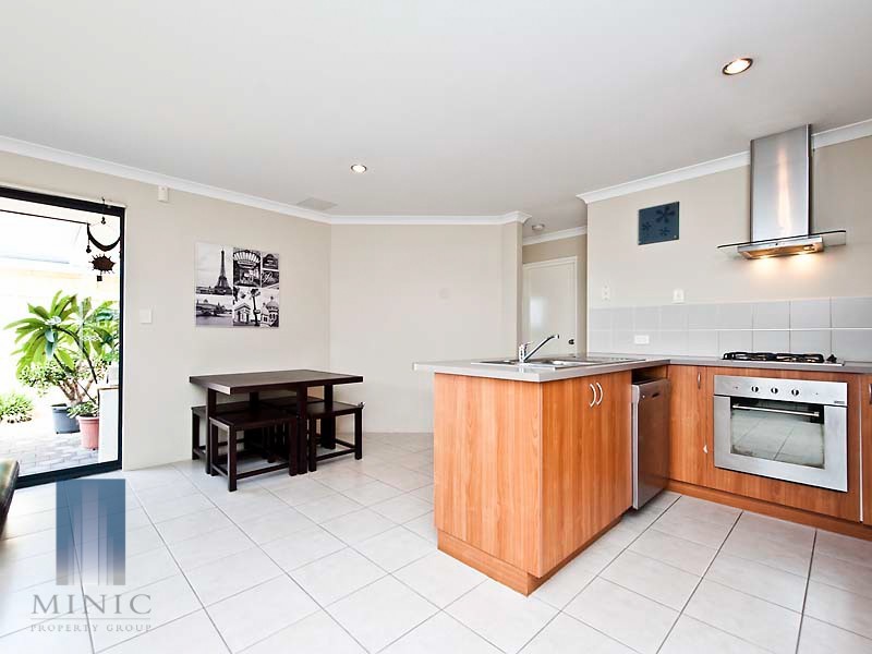 1/1-3 Clarke Street, East Cannington WA 6107