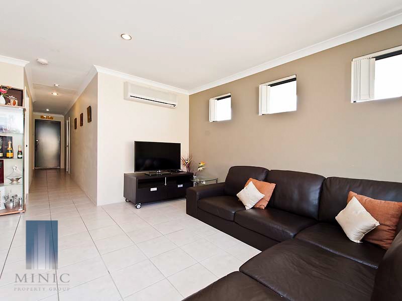 1/1-3 Clarke Street, East Cannington WA 6107