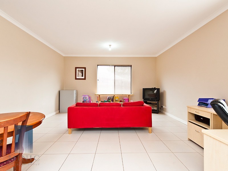 18 Treeby Street, Coolbellup WA 6163