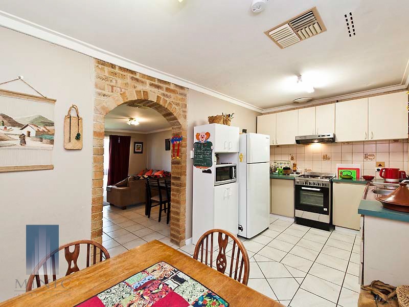 10 Eclipse Way, Beckenham WA 6107