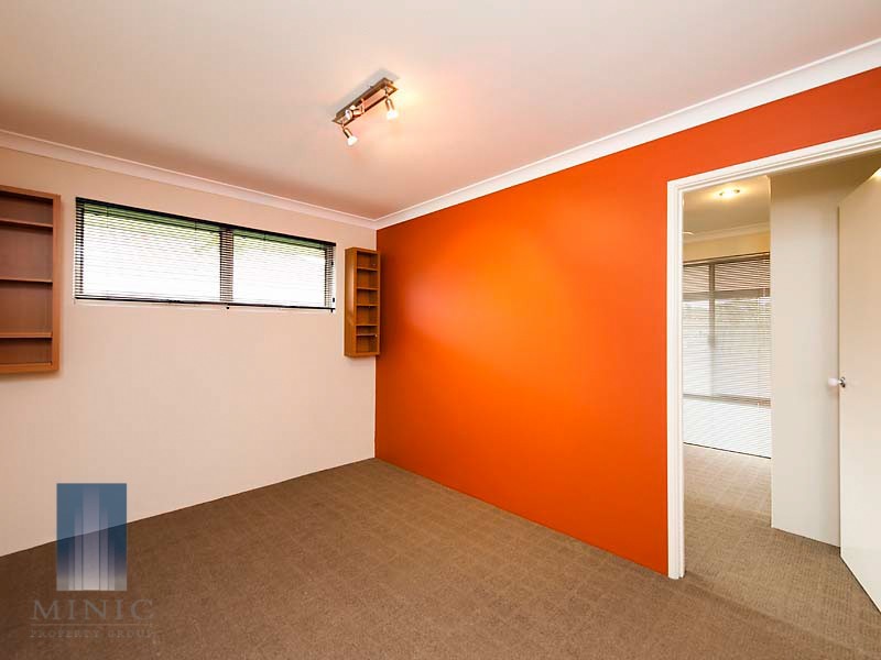 61 Bruce Road, Wattle Grove WA 6107