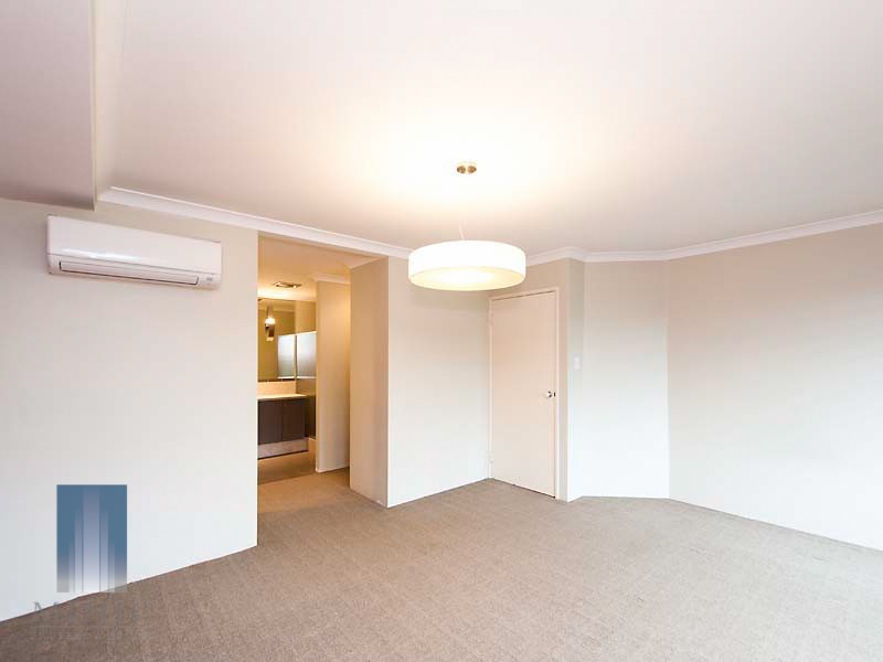 61 Bruce Road, Wattle Grove WA 6107