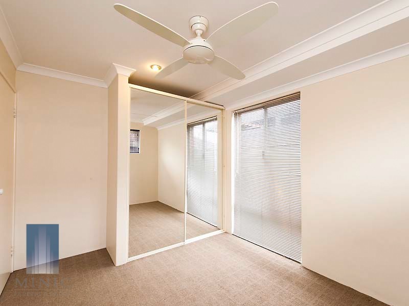 61 Bruce Road, Wattle Grove WA 6107