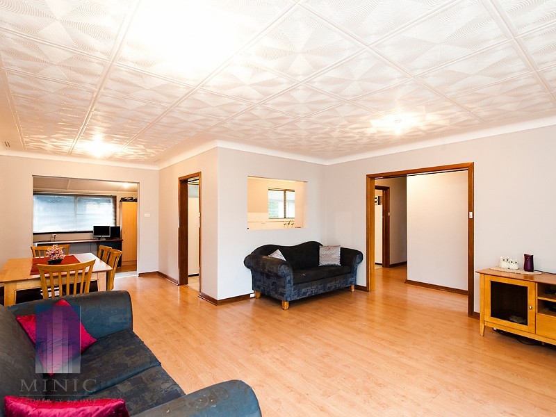 35 Lowth Road, Beckenham WA 6107