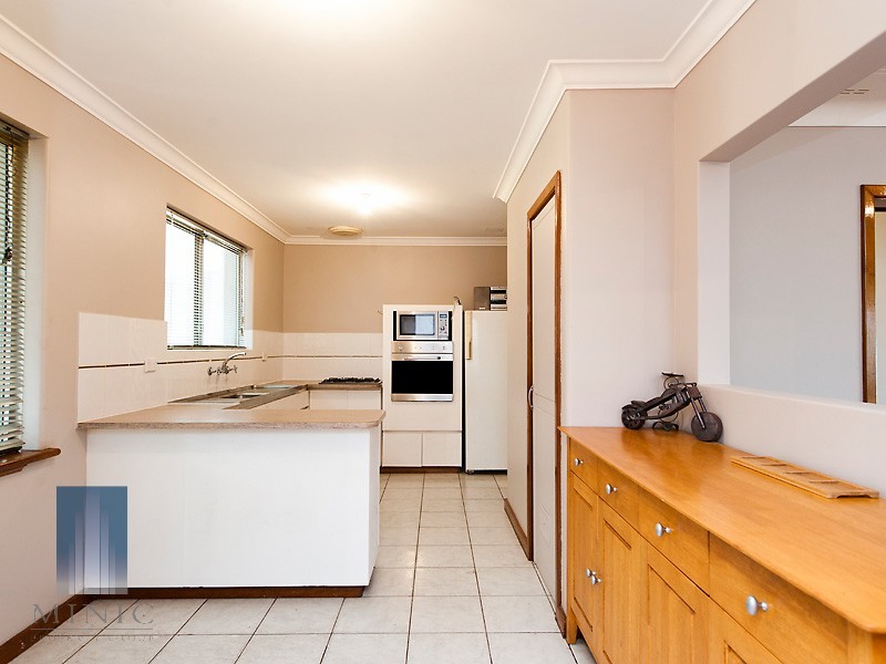 35 Lowth Road, Beckenham WA 6107