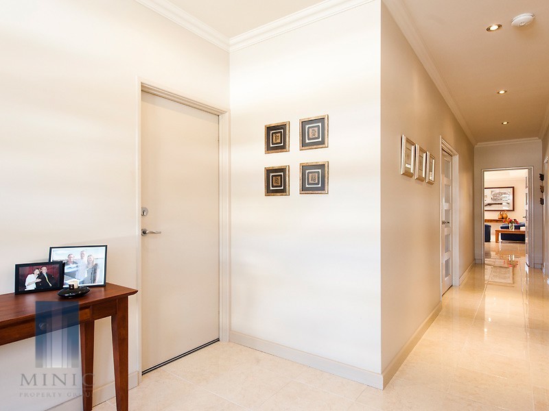 106 Barbican Street East, Shelley WA 6148