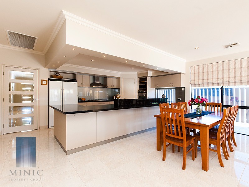 106 Barbican Street East, Shelley WA 6148