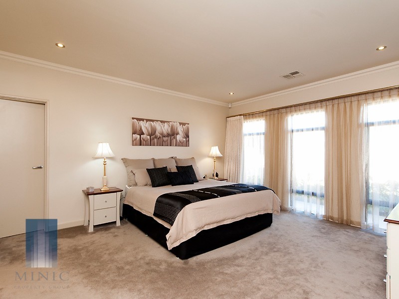 106 Barbican Street East, Shelley WA 6148