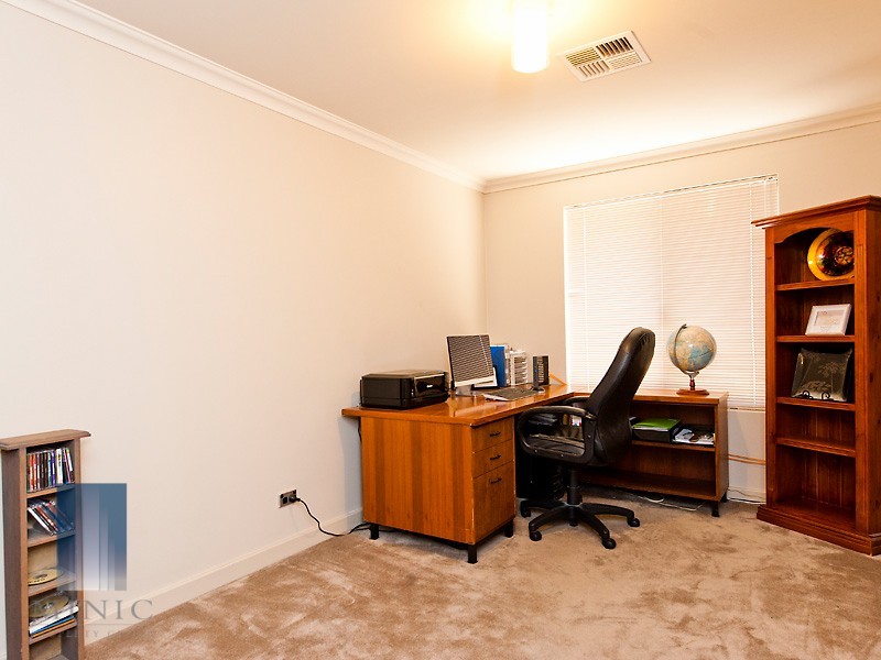 106 Barbican Street East, Shelley WA 6148