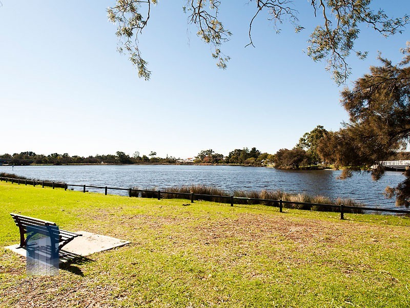 106 Barbican Street East, Shelley WA 6148