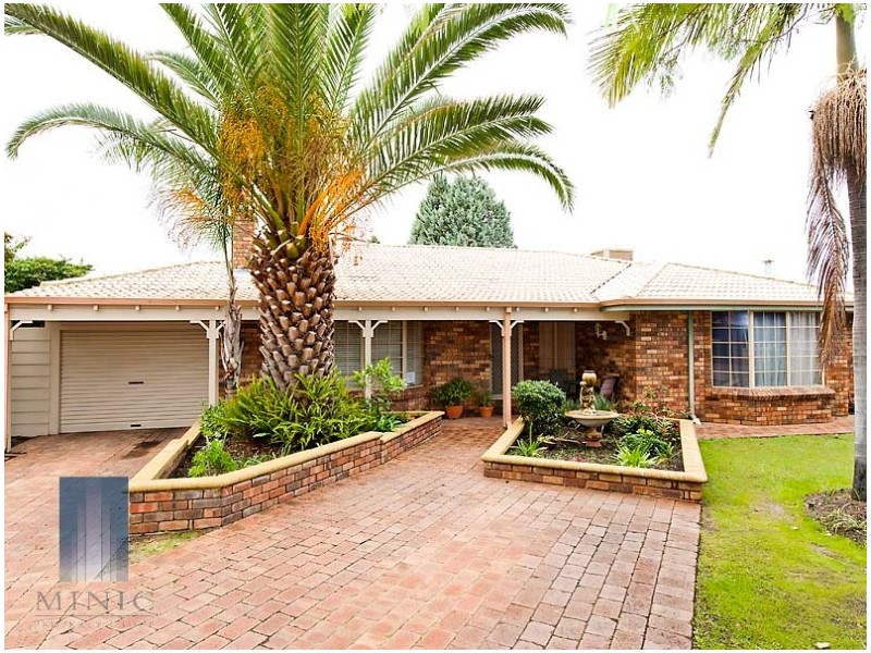 38 Hawkesbury Drive, Willetton WA 6155