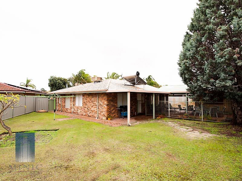 38 Hawkesbury Drive, Willetton WA 6155