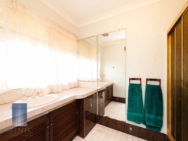 23 Cobalt Place, Riverton WA 6148