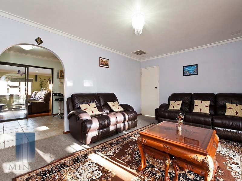 4 Harrow Place, Parkwood WA 6147