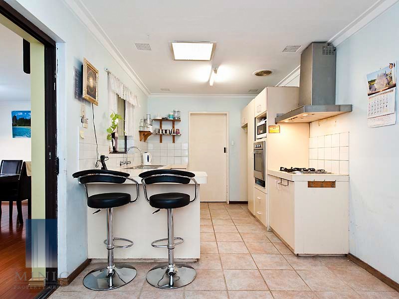 4 Harrow Place, Parkwood WA 6147