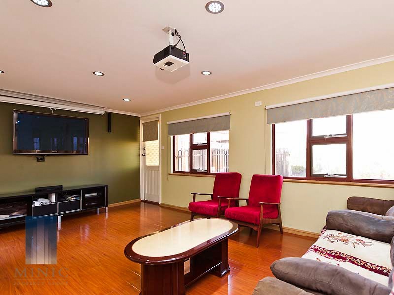 4 Harrow Place, Parkwood WA 6147