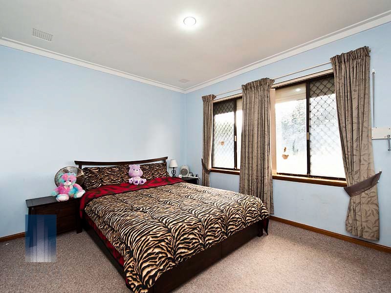 4 Harrow Place, Parkwood WA 6147